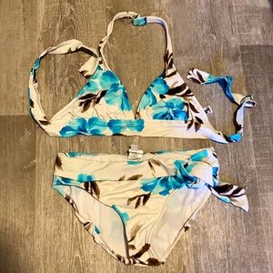 Floral bikini